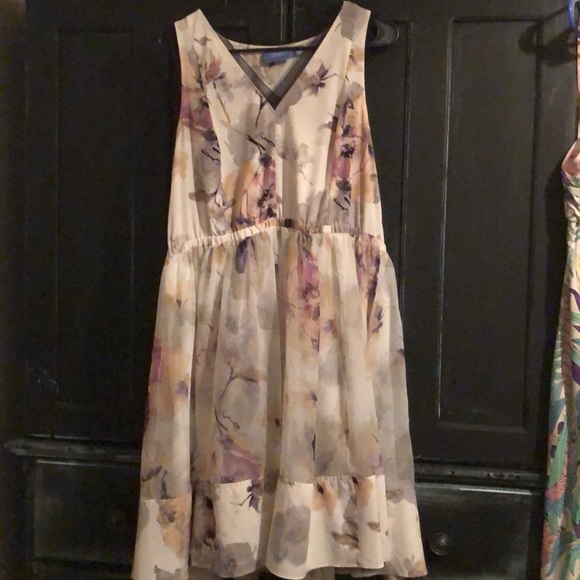 Vera Wang Spring dress - Picture 1 of 2